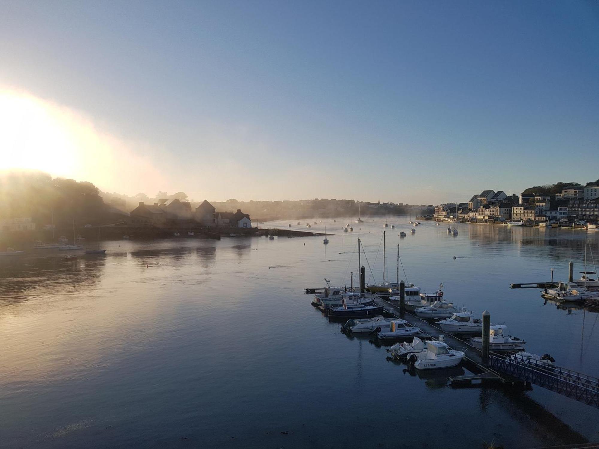 Anatoline Audierne Appartements Vue Mer - Sea & Harbor Stay Esterno foto